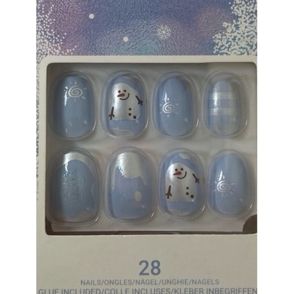 Kiss Voguish Fantasy Nails Winter Snowman Blue Short